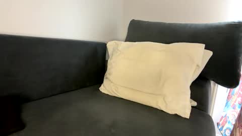 kiwigray online show from November 22, 9:41 am