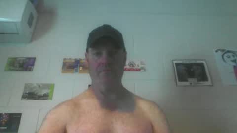 kiwiguy19773 online show from October 19, 9:59 pm