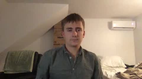 kiwiii231950 online show from May 13, 2:31 am