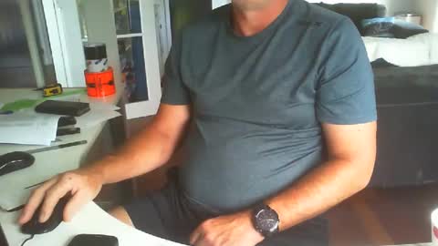 Kiwilad1973 online show from February 2, 10:49 pm