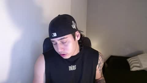 Snapshot of kiyo__ chatting on April 19, 2:22 am kiyo__ online show from April 19, 2:22 am