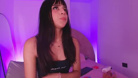 Snapshot of kkira_doll chatting on April 23, 11:53 am Kkira online show from April 23, 11:53 am