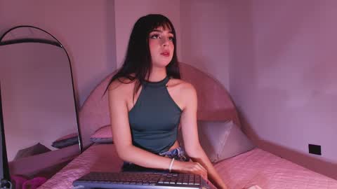 Snapshot of kkira_doll chatting on April 26, 12:03 pm Kkira online show from April 26, 12:03 pm