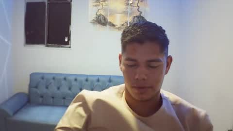 Snapshot of klars_mood chatting on June 23, 11:03 pm klars online show from June 23, 11:03 pm