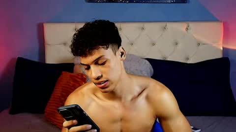 klaton__ online show from April 19, 6:10 pm