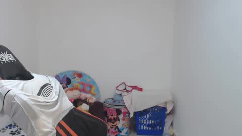 Snapshot of klauss_123 chatting on May 2, 6:40 am klauss 123 online show from May 2, 6:40 am