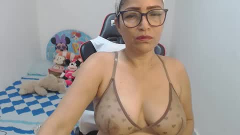 Snapshot of klauss_123 chatting on May 9, 5:01 am klauss 123 online show from May 9, 5:01 am