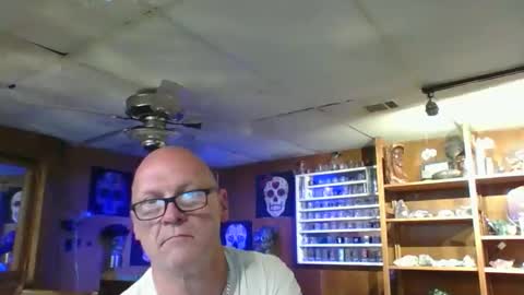 Snapshot of kleeeen chatting on May 7, 10:53 am MrKleeen online show from May 7, 10:53 am