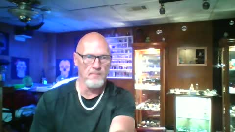 Snapshot of kleeeen chatting on June 23, 6:55 am MrKleeen online show from June 23, 6:55 am