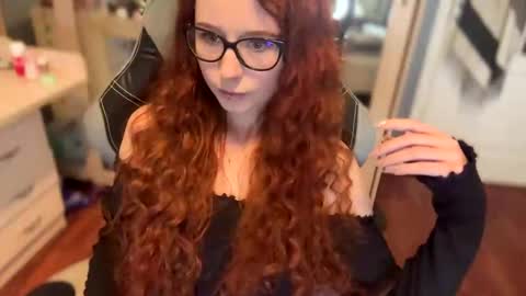 Klementinafanslyklementina6661 online show from February 1, 8:37 pm