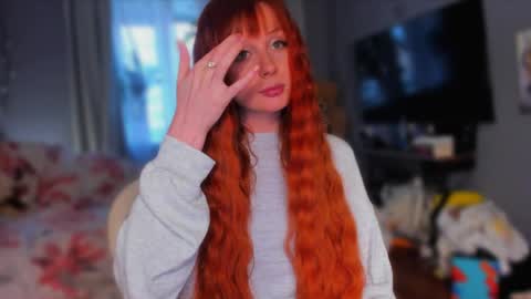 Snapshot of klementinagirl chatting on May 31, 4:14 pm Klementinafanslyklementina6661 online show from May 31, 4:14 pm