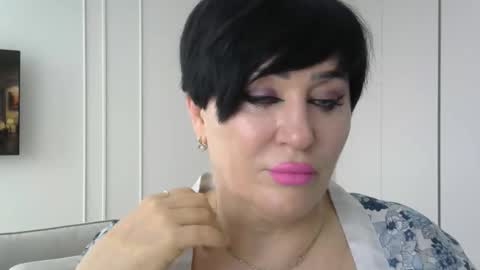 Snapshot of kleo901854860422 chatting on May 15, 11:50 am kleo901854860422 online show from May 15, 11:50 am