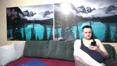 Snapshot of kleosnow chatting on April 24, 8:17 am Kleosnow online show from April 24, 8:17 am