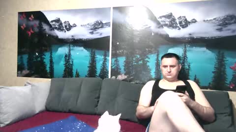 Snapshot of kleosnow chatting on May 11, 8:42 am Kleosnow online show from May 11, 8:42 am