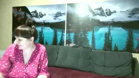 Snapshot of kleosnow chatting on May 25, 9:26 am Kleosnow online show from May 25, 9:26 am