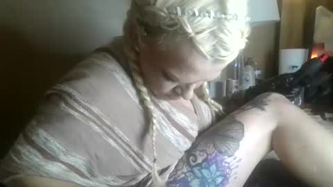 Snapshot of kloiecarter1 chatting on July 18, 9:13 am Kloie Kitty online show from July 18, 9:13 am