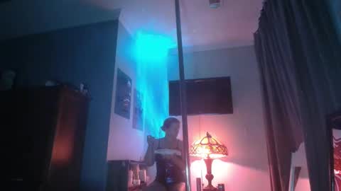 Snapshot of kmack1111 chatting on June 9, 1:06 am Kevv Heidi All Hallows Eve Show online show from June 9, 1:06 am