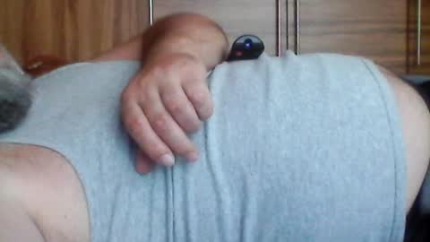 Snapshot of kmmcc233 chatting on July 26, 10:22 am kmmcc233 online show from July 26, 10:22 am