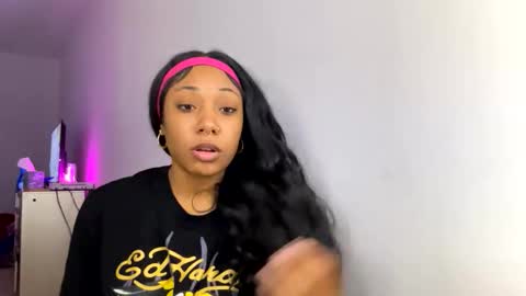 Snapshot of kneel4nasiaa chatting on March 16, 5:35 am kneel4nasia online show from March 16, 5:35 am