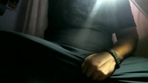 Snapshot of knickfranco chatting on April 8, 7:41 am knickfranco online show from April 8, 7:41 am