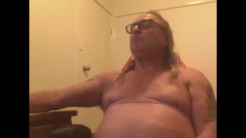 knobout online show from March 2, 1:19 am