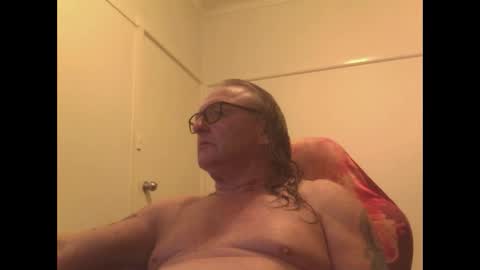 knobout online show from April 9, 7:14 am