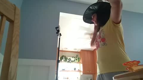 ko_rides online show from November 1, 4:31 pm