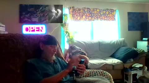 Snapshot of kodiakpm1 chatting on April 30, 8:57 pm kodiakpm1 online show from April 30, 8:57 pm