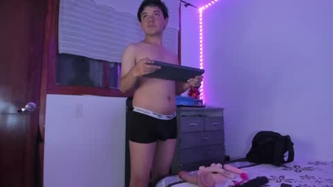 Snapshot of kody_royale chatting on August 3, 11:30 pm Camilo online show from August 3, 11:30 pm