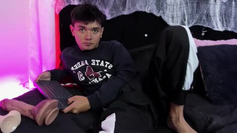 Snapshot of kody_sexy chatting on October 23, 12:15 pm kody_sexy online show from October 23, 12:15 pm