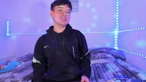 Snapshot of kody_sexy chatting on April 23, 10:12 pm kody_sexy online show from April 23, 10:12 pm