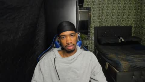 kofi online show from December 3, 3:03 am