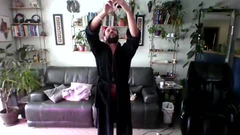 A Dick Ting online show from January 24, 8:11 pm