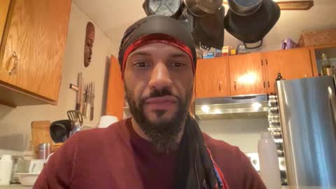 A Dick Ting online show from April 3, 11:03 pm