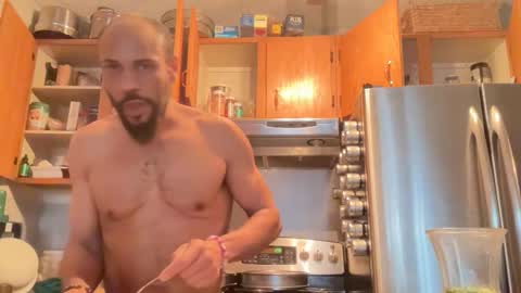 Snapshot of kofigardner chatting on April 9, 8:58 pm A Dick Ting online show from April 9, 8:58 pm