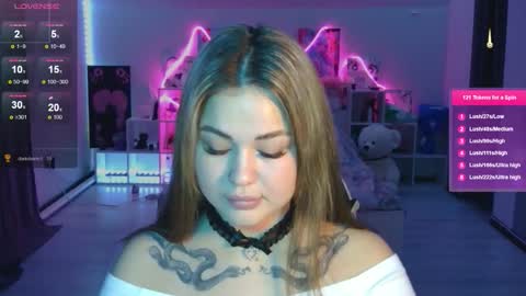 Mia online show from November 1, 10:12 pm