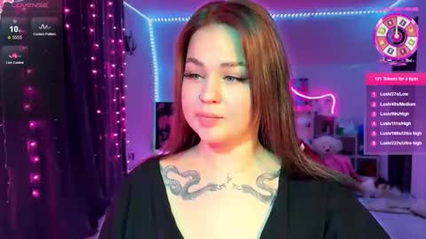 Mia online show from November 28, 9:39 pm