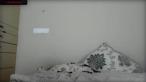 Lisa      online show from February 17, 7:31 pm