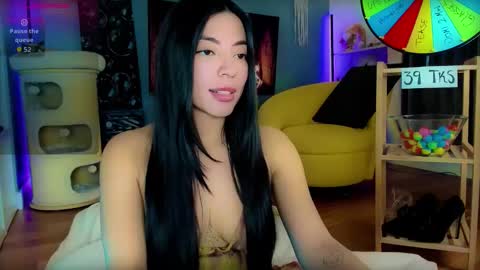 Lisa      online show from January 12, 4:56 pm