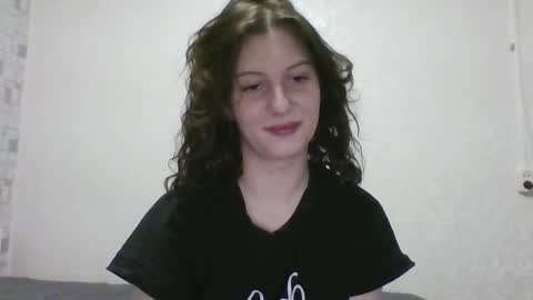 Snapshot of kokorico_spark chatting on December 19, 6:48 pm kokorico_spark online show from December 19, 6:48 pm