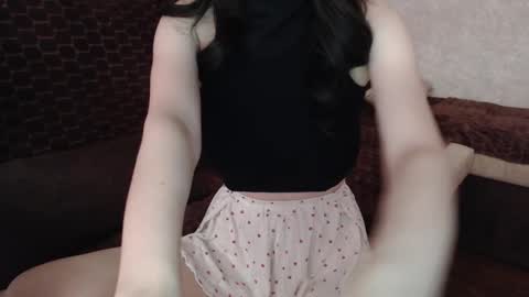Snapshot of kokosik_2 chatting on February 11, 8:19 am kisa online show from February 11, 8:19 am