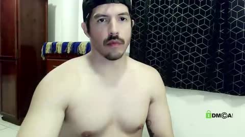 Snapshot of kolombianox chatting on May 16, 5:48 am kolombianox online show from May 16, 5:48 am