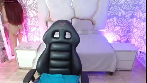 Snapshot of kolyn_tay chatting on May 10, 11:37 am kolyn_tay online show from May 10, 11:37 am