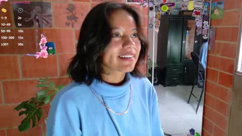 Snapshot of komatsu_ chatting on March 5, 8:10 pm Komatsu Lilith online show from March 5, 8:10 pm