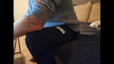 Snapshot of kombadx chatting on September 29, 6:57 pm RENT ME i am your Slave online show from September 29, 6:57 pm