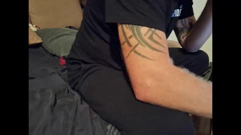 Snapshot of kombadx chatting on October 9, 6:06 pm RENT ME i am your Slave online show from October 9, 6:06 pm