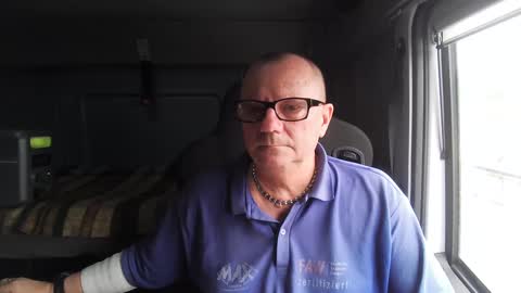 Snapshot of komputer123456789 chatting on February 11, 2:35 pm Bogdan online show from February 11, 2:35 pm