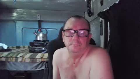 Snapshot of komputer123456789 chatting on October 5, 8:01 am Bogdan online show from October 5, 8:01 am