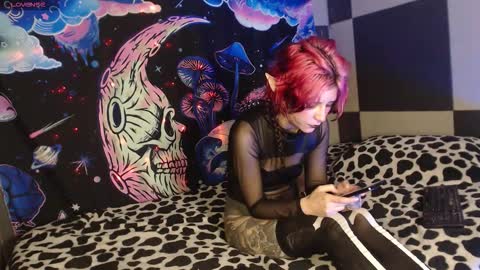 konekokawai online show from February 4, 7:09 pm