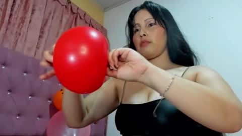 konie Diaz online show from October 11, 2:11 am